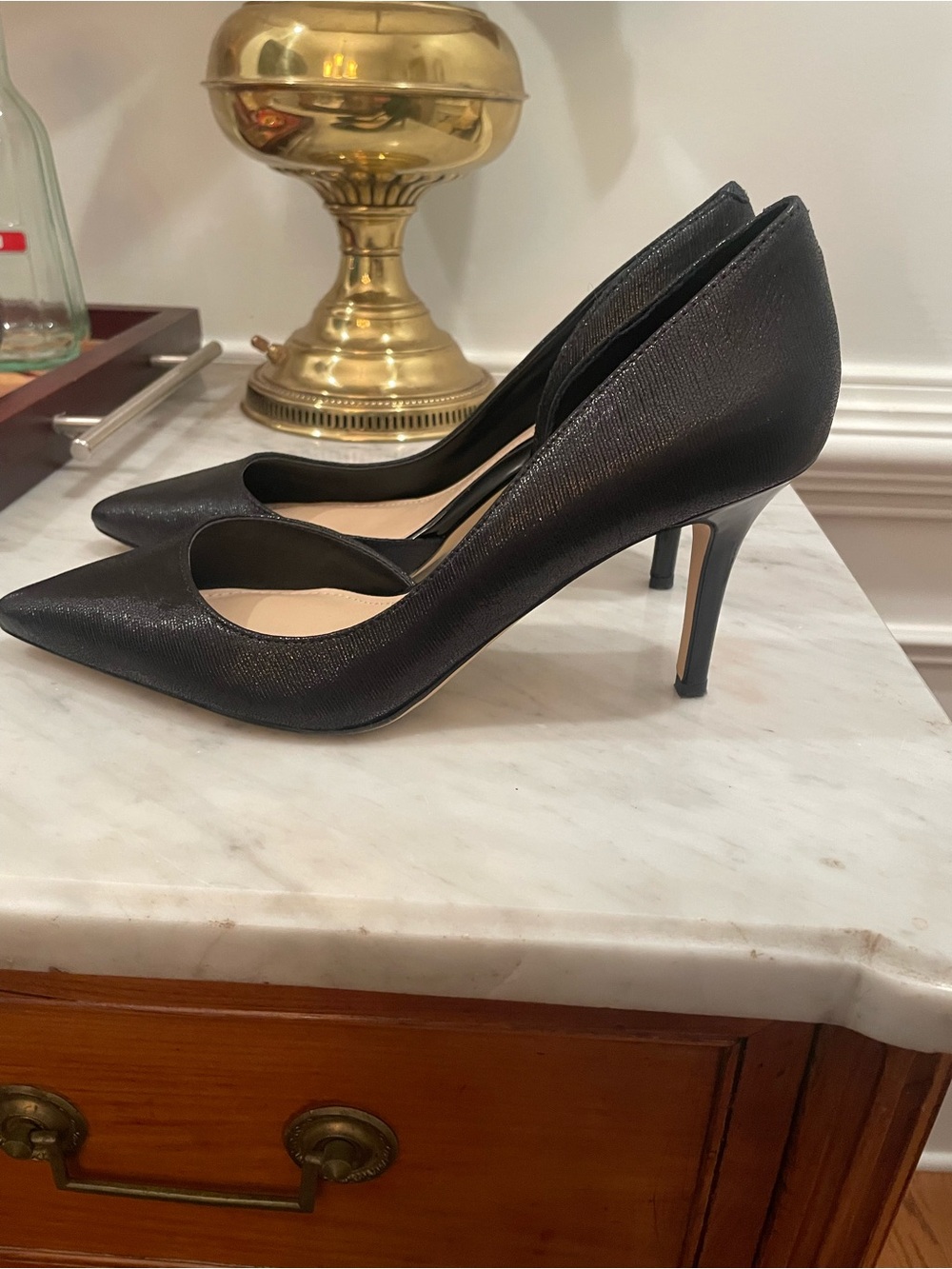 White House Black Market Black Pointed Toe Mid Stiletto Pumps